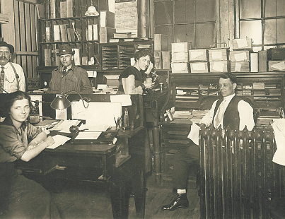 Circa 1918 Pinkerton Office Staff, Toledo
